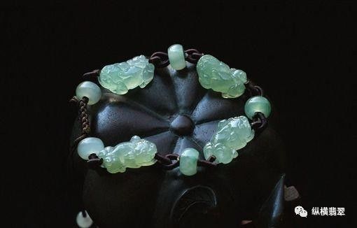 歪头翡翠貔貅招横财，正脸翡翠貔貅守正财，还有最后一点不能疏忽