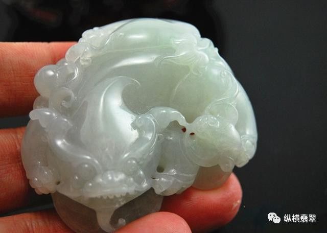 歪头翡翠貔貅招横财，正脸翡翠貔貅守正财，还有最后一点不能疏忽