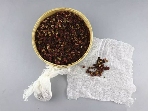 肺气肿用艾叶泡脚好吗,助肺化痰泡脚中药方