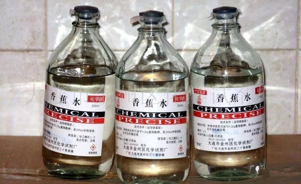 淋浴房贴了自洁膜怎么清理,淋浴房框架固定胶水怎么去除