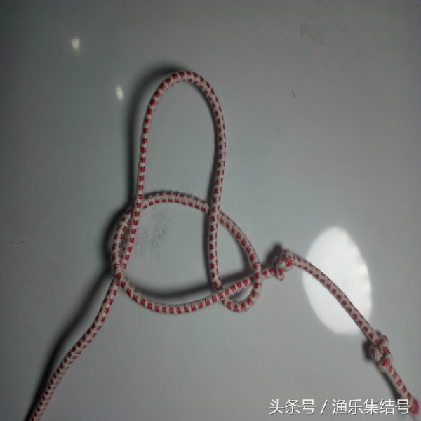 钓鱼主线绑竿稍绳结打法,主线与鱼竿竿稍的另类绑法