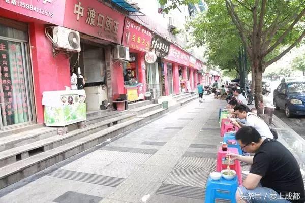 在宜宾，如果我们吃过这100样东西就结婚吧！