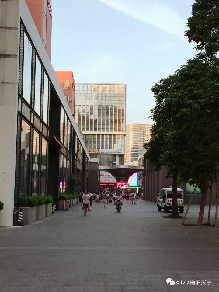 服装批发市场卖衣服会便宜吗,服装批发市场买衣服便宜吗