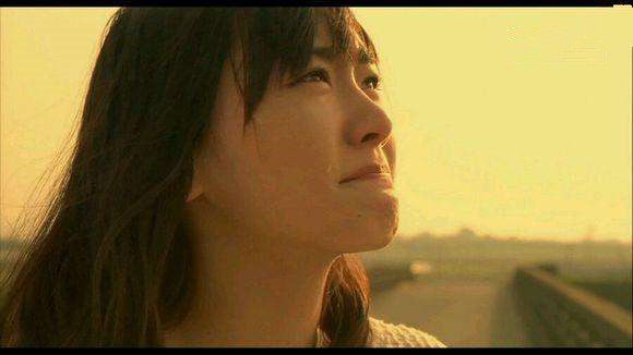 晾衣服被邻居弄脏,把别家小孩衣服烧了个洞怎么办