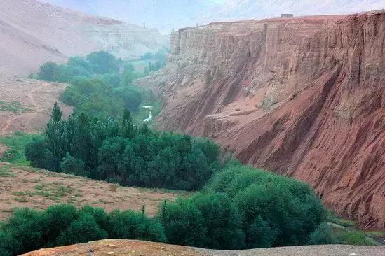 中国最冷和最热的地方叫什么地方,美国最热和最冷的地方