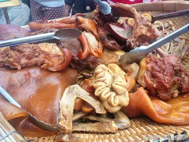 在宜宾，如果我们吃过这100样东西就结婚吧！