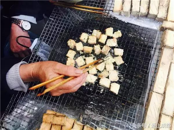 在宜宾，如果我们吃过这100样东西就结婚吧！