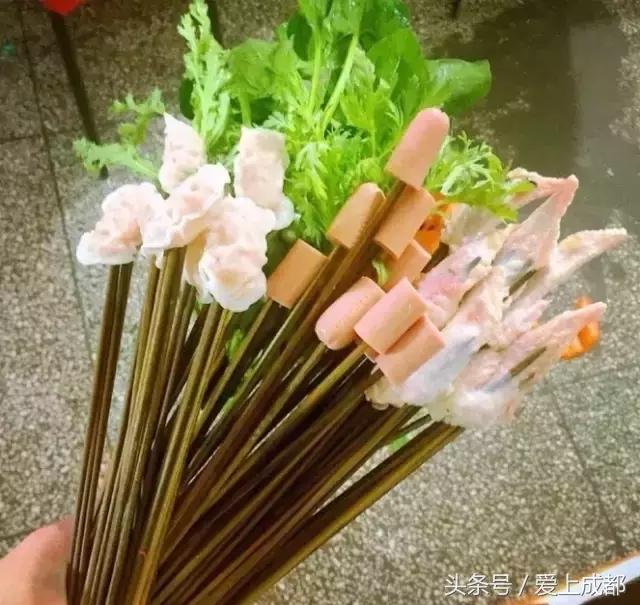 在宜宾，如果我们吃过这100样东西就结婚吧！