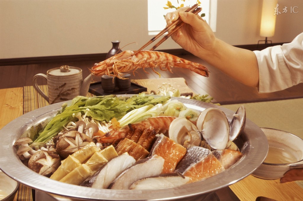 母乳期间妈妈饮食禁忌,哺乳期间不能够吃哪些东西