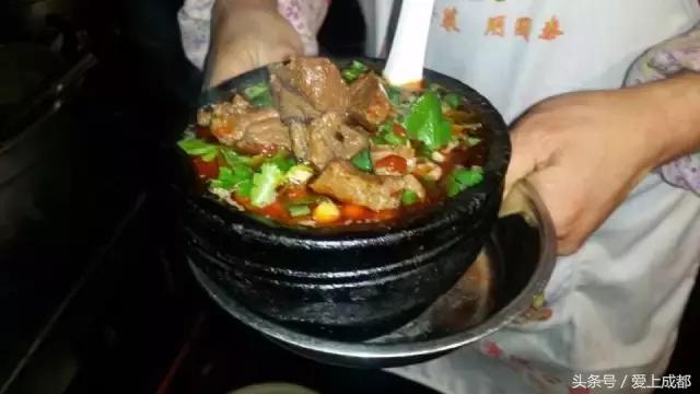 在宜宾，如果我们吃过这100样东西就结婚吧！