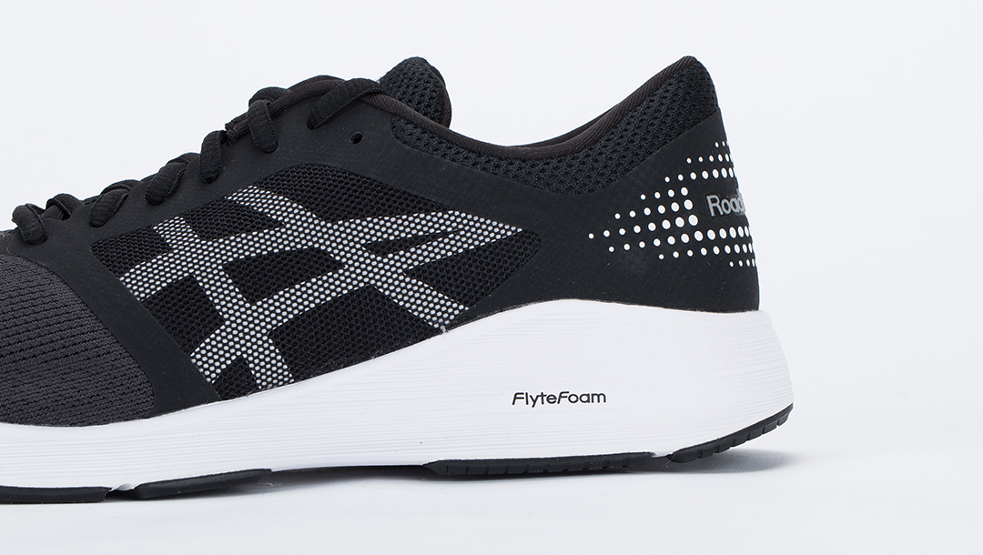 没有Gel缓震胶还是ASICS跑鞋吗？RoadHawkFF跑鞋才是ASICS的未来