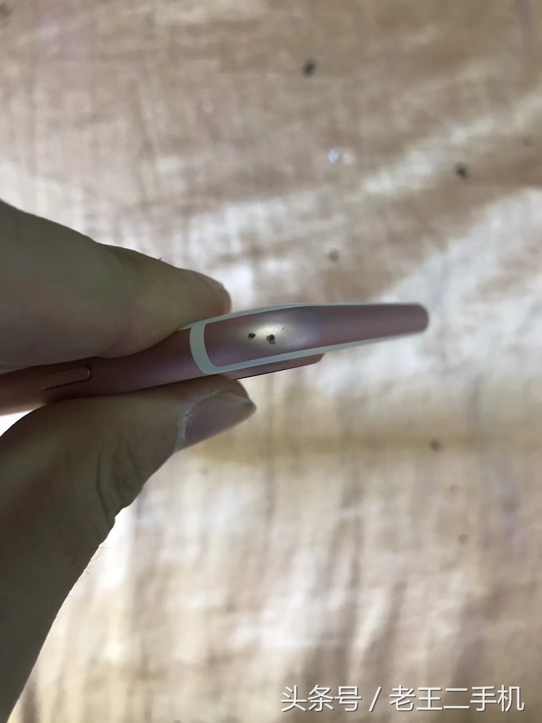 iphone玫瑰金的机型,iphone玫瑰金和金色哪个好看