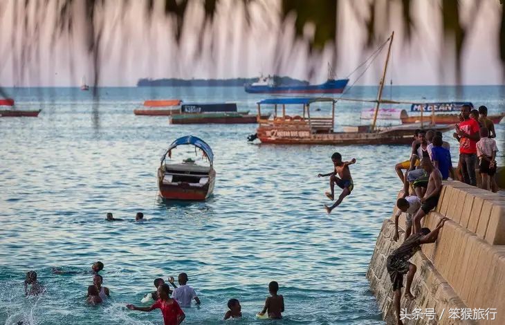 如何征战朋友圈？这个超洗眼睛的地方可落地签一周预算5K+