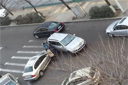 交通事故对方逃逸不配合怎么处理,交通事故对方不配合定损该怎么办