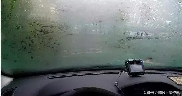 宋plusdm-i下雨天后视镜起雾,下雨天左右后视镜起雾怎么解决