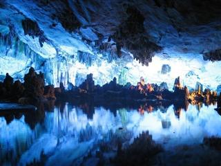 本溪旅游枫叶,最美枫叶本溪