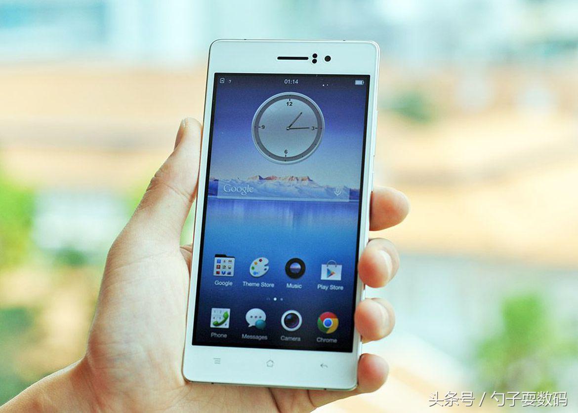 保存3.5毫米耳机孔的新手机,3.5毫米的耳机孔是最先进的设备