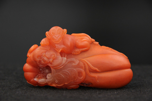 南红玛瑙戴久啦会变吗 (南红玛瑙是越来越便宜吗)