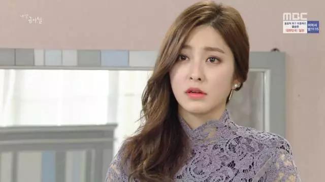 韩剧同款首饰,宋仲基片场被拍与宋慧乔同款卫衣