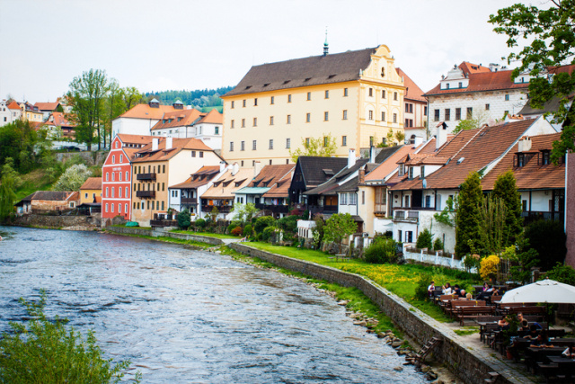 别光顾着听歌了，来看看布拉格吧