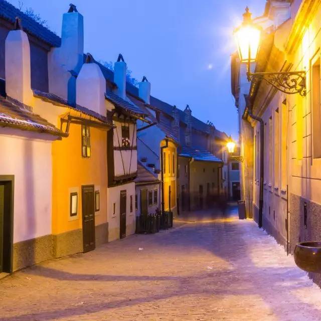 别光顾着听歌了，来看看布拉格吧