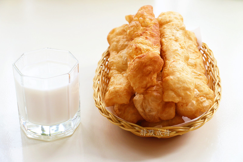 油条怎么做又蓬松又香又软,懒人油条怎样做蓬松酥软