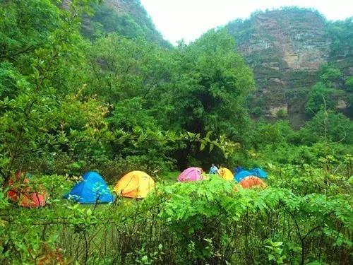 离石林不到20公里的地方，隐藏着昆明人没发现的苗王寨