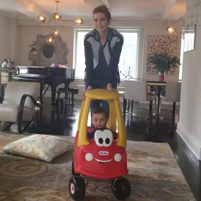 70余件作品总价值约2500万美元，美国第一女婿都有哪些艺术收藏？