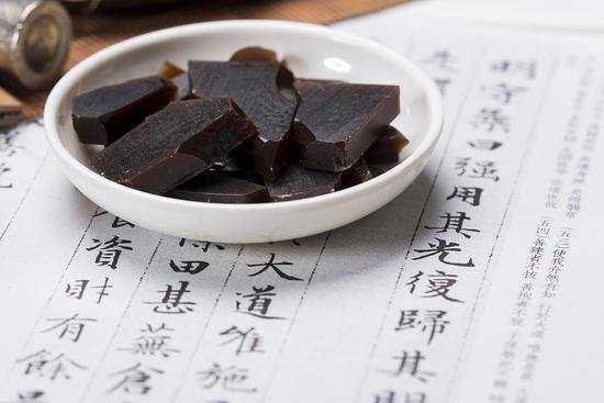 双节将至送礼不知道送什么,假阿胶吃了会怎样