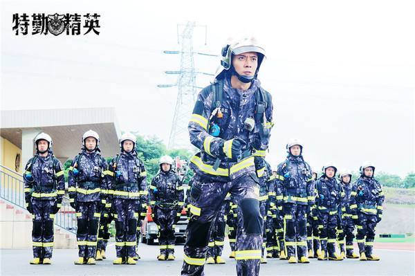 国庆追剧指南丨雷佳音、张嘉译、袁泉、王珞丹，总有一款合适你！