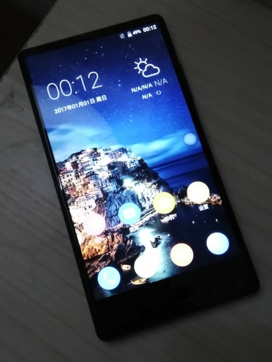 这家深圳厂商敢跟三星S8对飙，却落了个山寨MIX的骂名