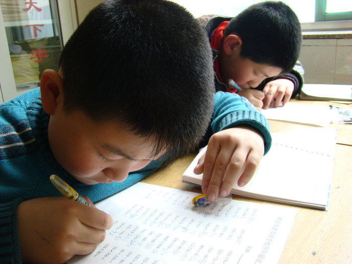 孩子几岁按实岁算虚岁,孩子的周岁和虚岁怎么算