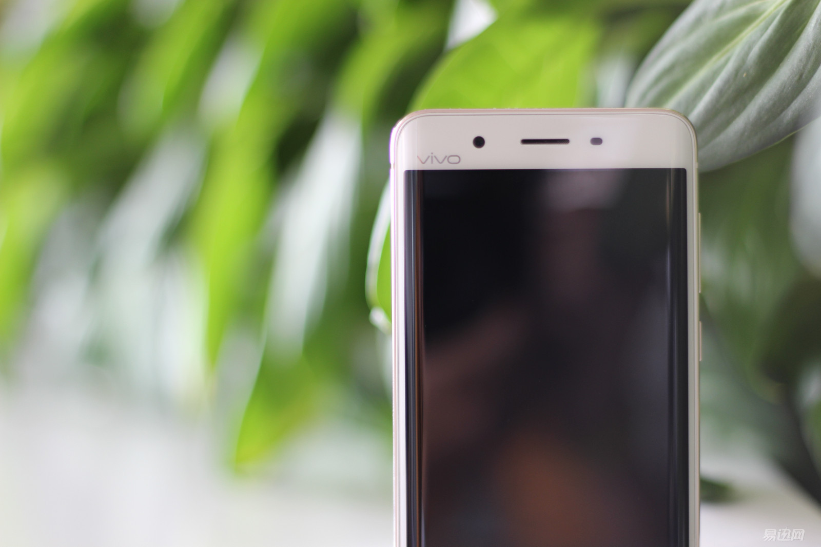 3698元买vivoxplay5值得吗,测评1699