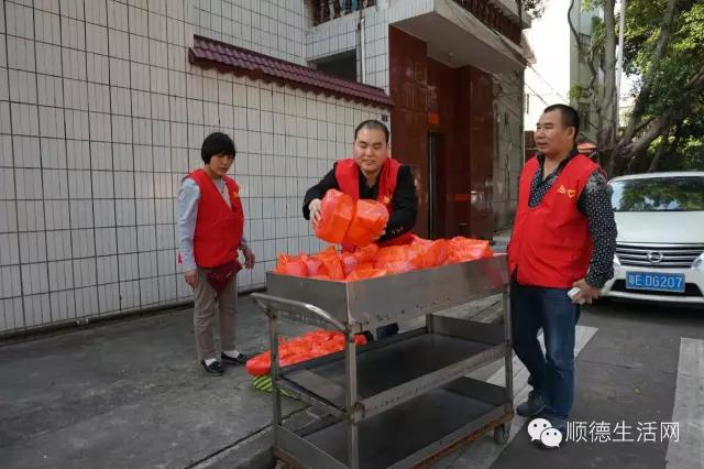 春暖花开暖意浓浓,春暖花开养老院