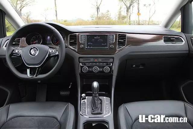 16年高尔夫嘉旅280,高尔夫嘉旅2020款1.4t280好奇型