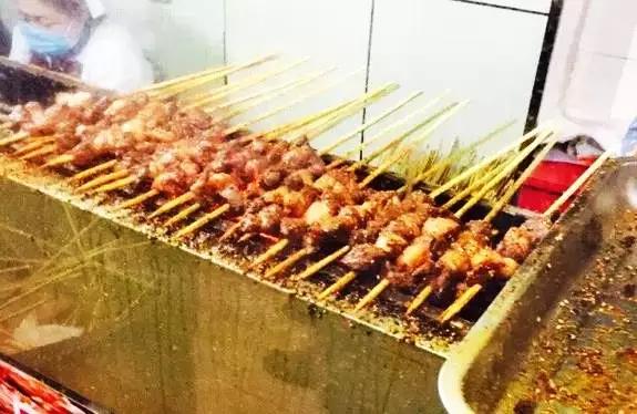 在哈尔滨，一定要撸完这10根串才算圆满！