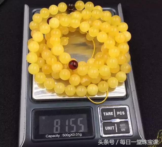 最好的蜜蜡是怎样的,300块钱能够买到什么品质的蜜蜡