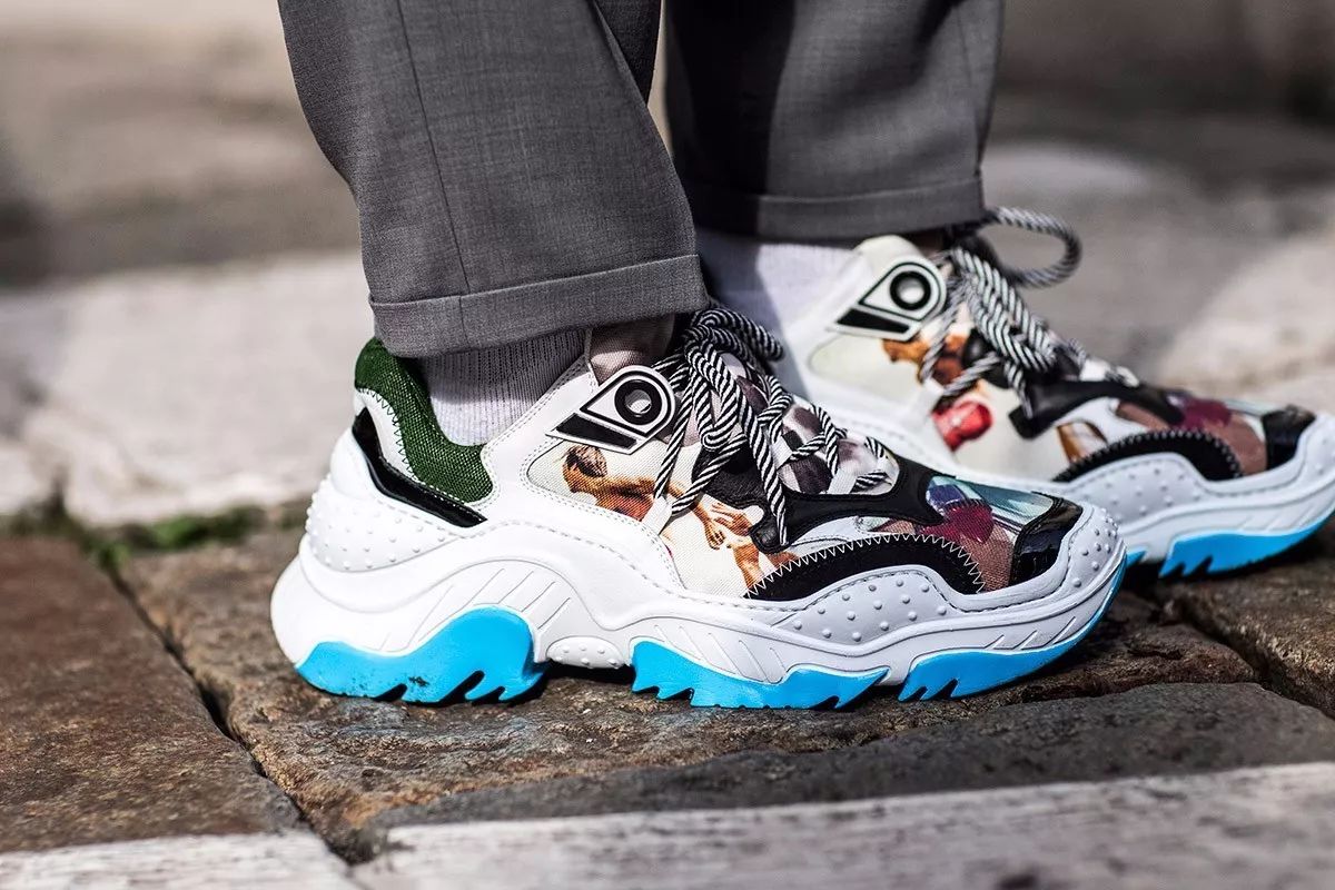 给你一份Sneaker趋势分析，让你在潮流的道路上越走越顺！