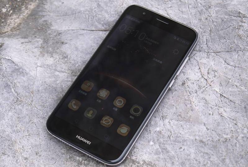 华为手机三千多性价比高直面屏,最新华为5.5寸屏以下的手机价格