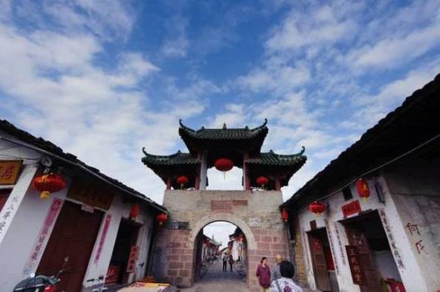 广东怀集县龙岩洞著名景点,广东溶洞旅游攻略大全