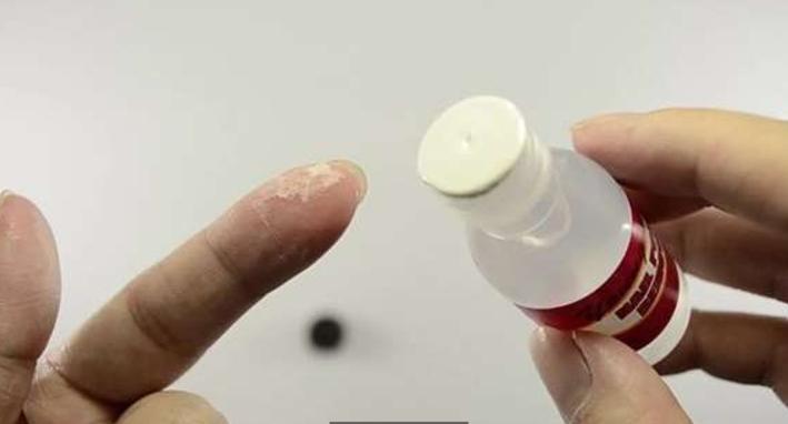 如果被强力胶粘住了怎么解胶,胶水粘住手怎么办小妙招