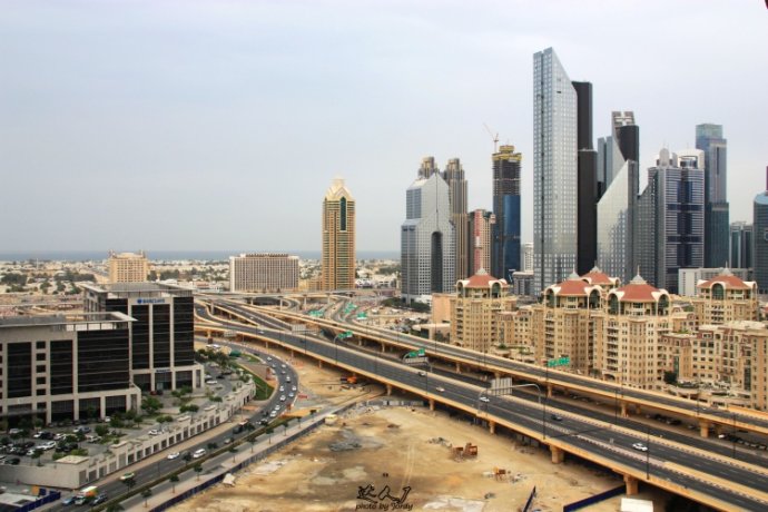 乘着地铁去迪士尼,乘着地铁去兜风