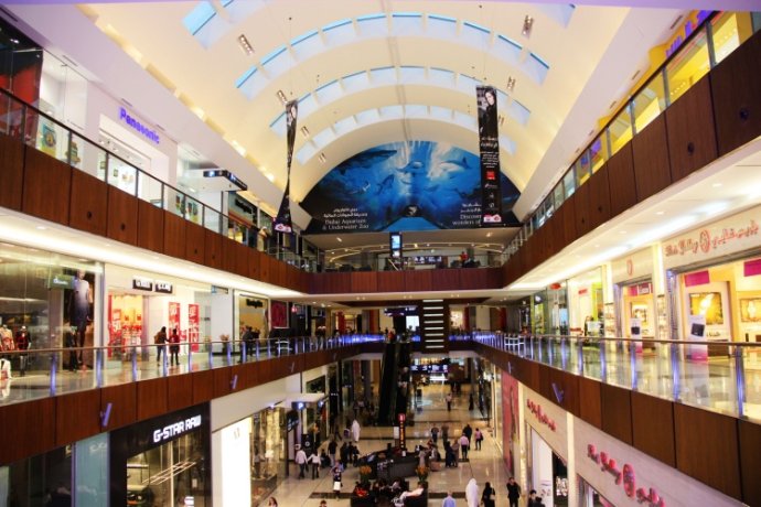 乘着地铁去迪士尼,乘着地铁去兜风