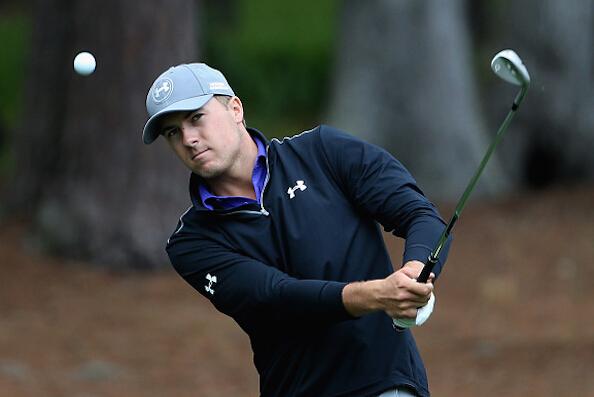 上逼耐克下打阿迪，它是如何成为运动品牌老二的？