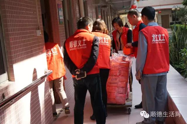 春暖花开暖意浓浓,春暖花开养老院