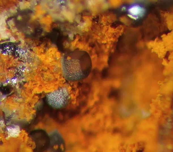 蓝宝石原矿全过程,迪拜顶级奢侈原矿宝石