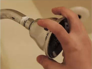 隔壁的他们愚人节竟然这样玩，吓得我瓜子都掉了...