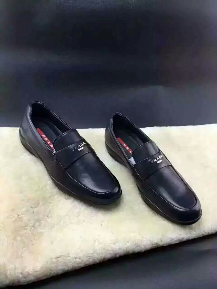 prada老款鞋 (prada意大利产运动鞋)