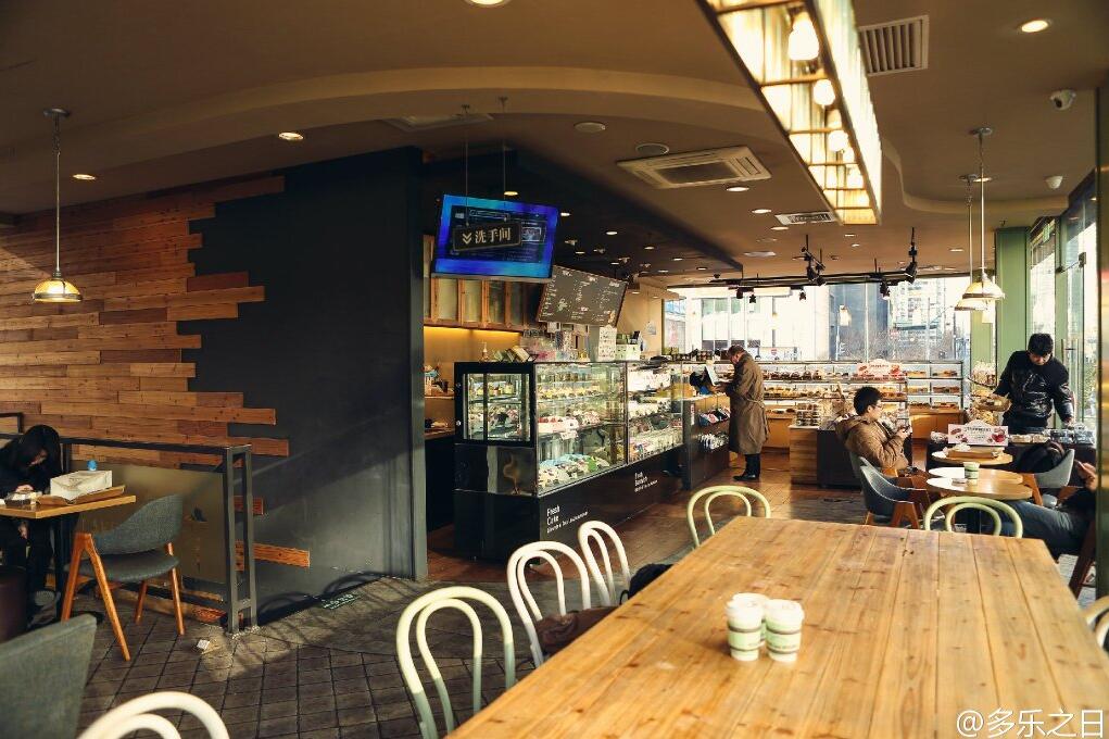 都教授代言服装,都教授北京现代广告