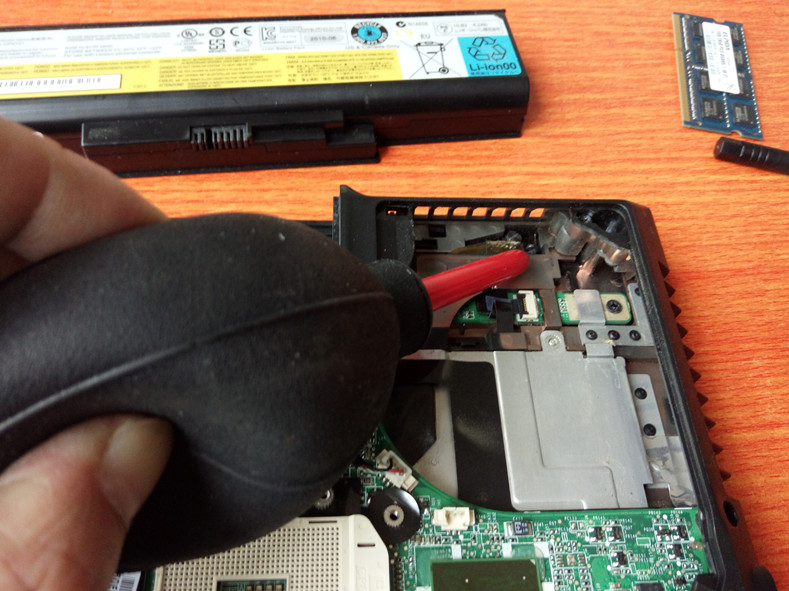 笔记本电脑怎么清理灰尘换硅脂,笔记本电脑清灰换硅脂教程